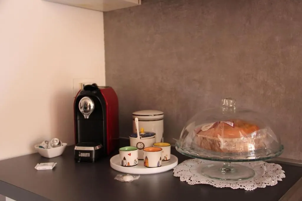 Apartment Appartamento Le Palmine Cento  Italy